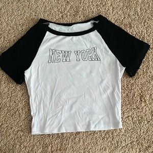 New York cropped fitted tee